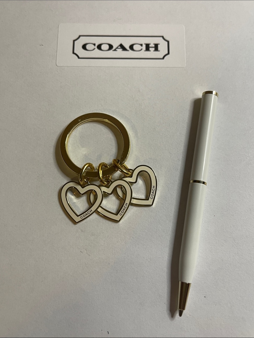 COACH White and Gold Heart Keyring and Coach Pen